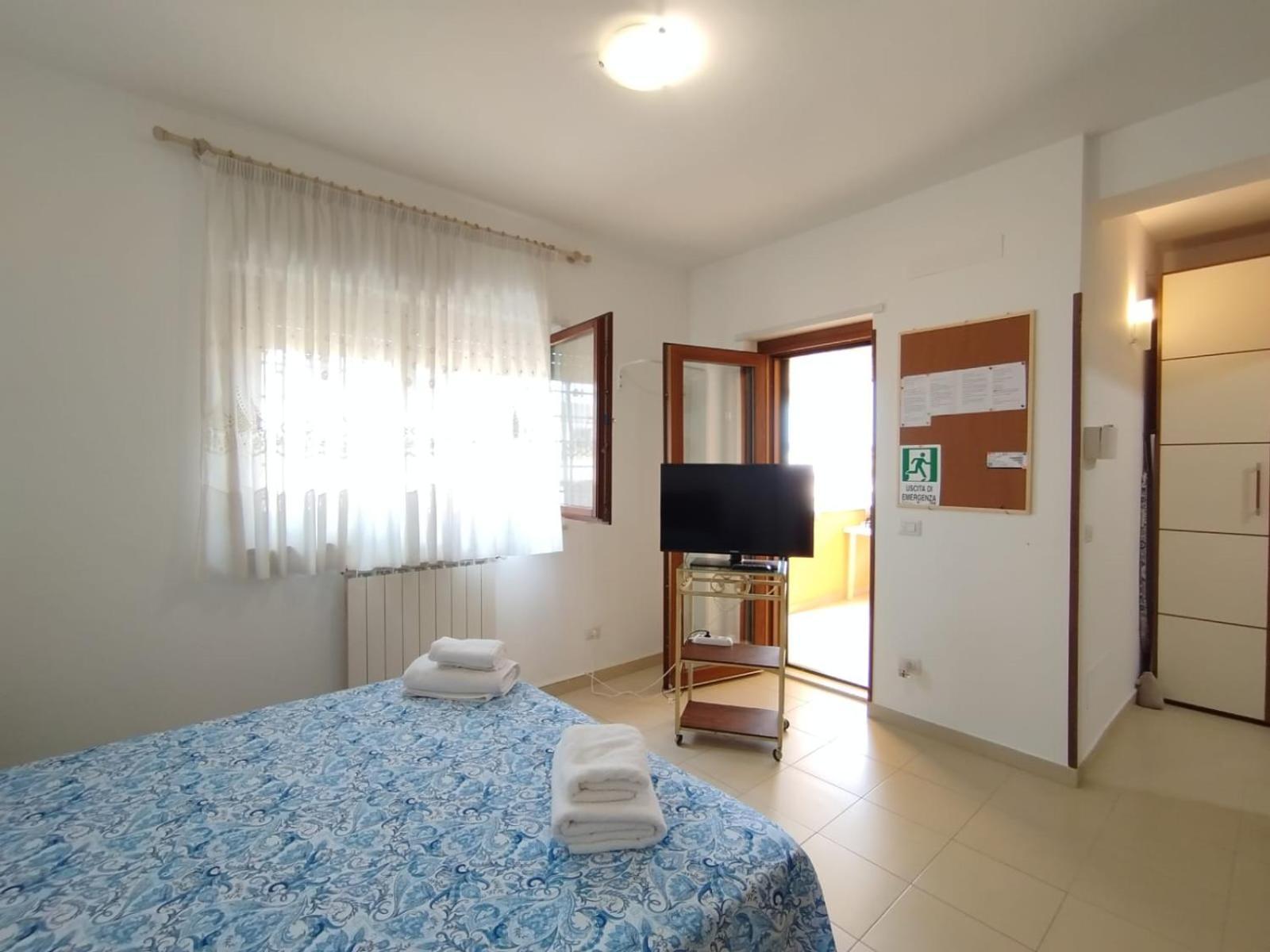 Gala Mini Apartment Fiumicino Ngoại thất bức ảnh